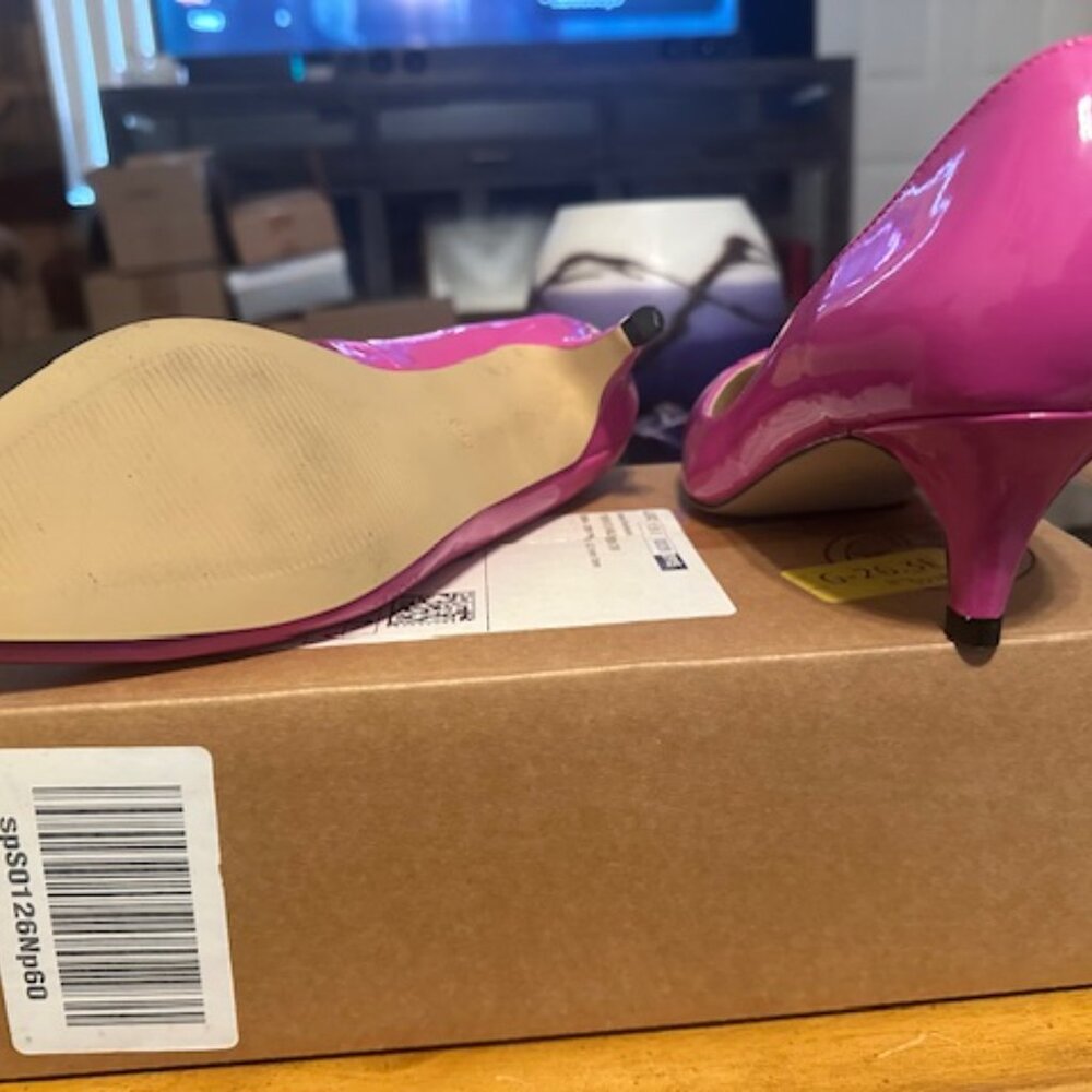 Heels - Picture 2 of 4